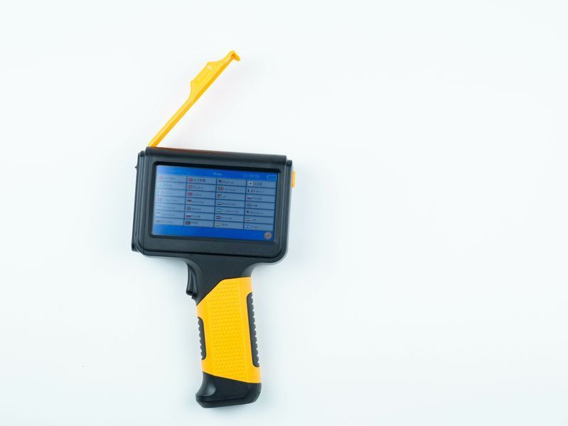 Ручний каплеструменевий принтер Yaomatec triangle жовтий 12.7mm &ndash; маркіратор дат, QR/штрихкод, 600 DPI 0165 фото